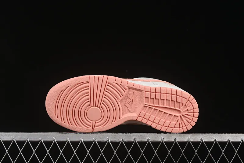All categories Nk SB Dunk series Nk SB Dunk Low Low-top sneakers Nike SB Dunk Low Pink Love Anniversary high-end customization Low-top casual sneakers WP0212-015
